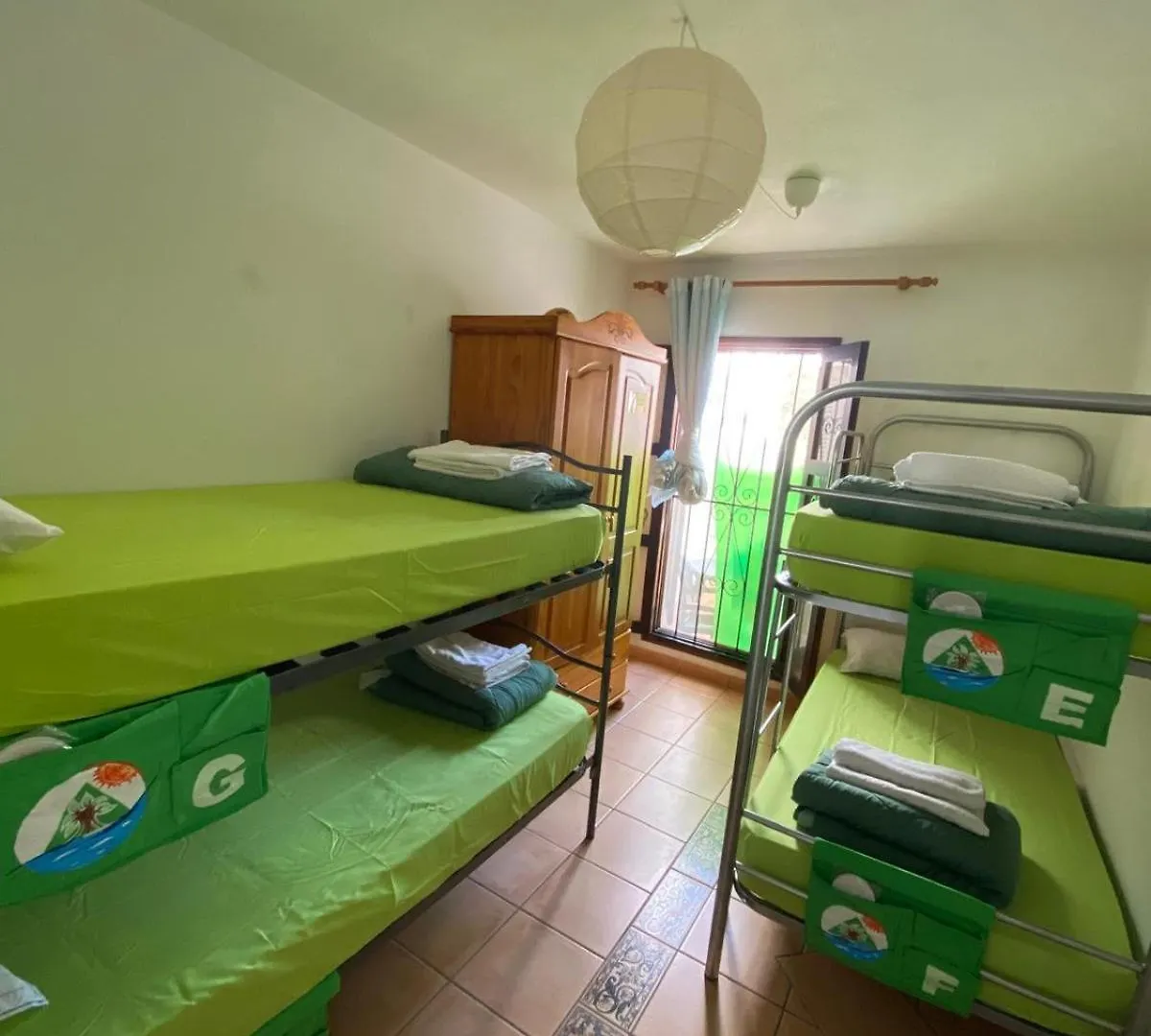 The Best House Tenerife Habitaciones Compartidas Costa Adeje  Penzion Costa Adeje (Tenerife)