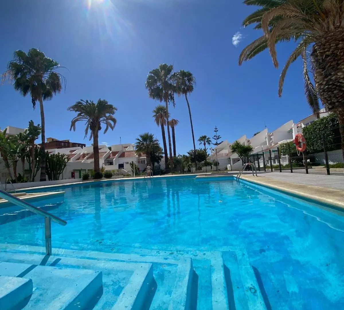 Penzion The Best House Tenerife Habitaciones Compartidas Costa Adeje  Španělsko